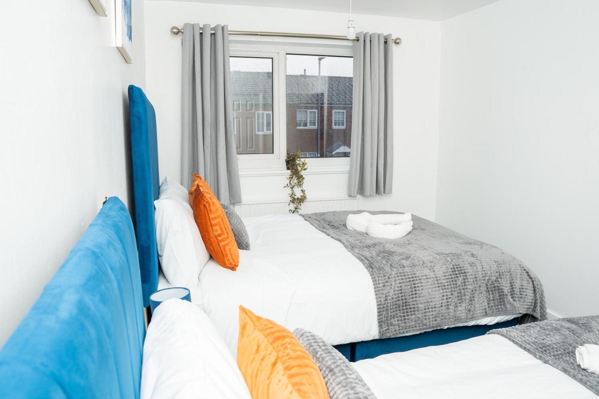Villa Stylish 3 Bed House With Free Parking à Leeds  Extérieur photo