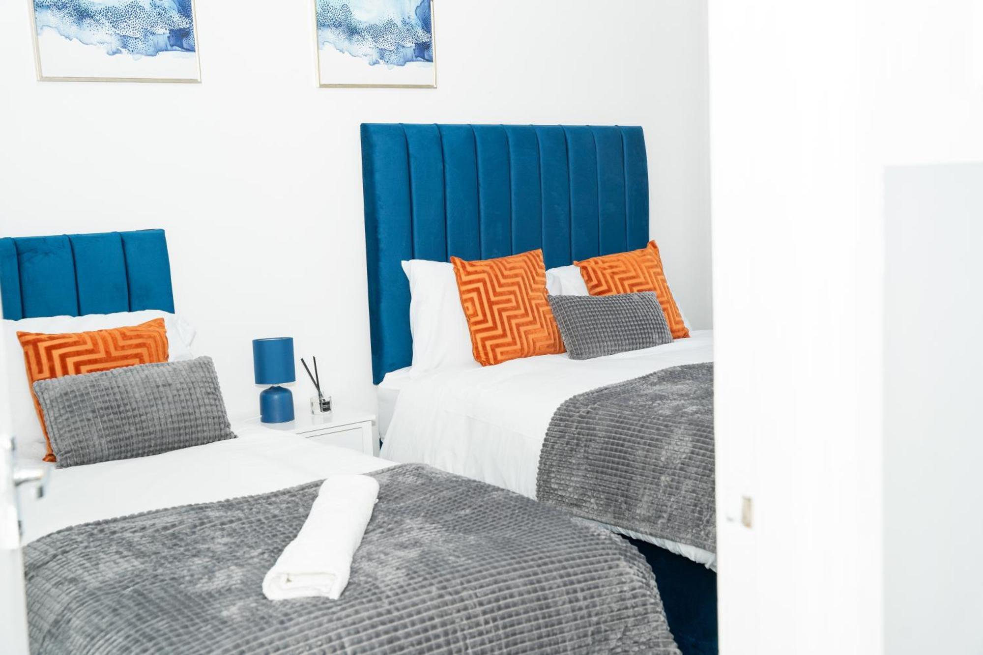 Villa Stylish 3 Bed House With Free Parking à Leeds  Extérieur photo