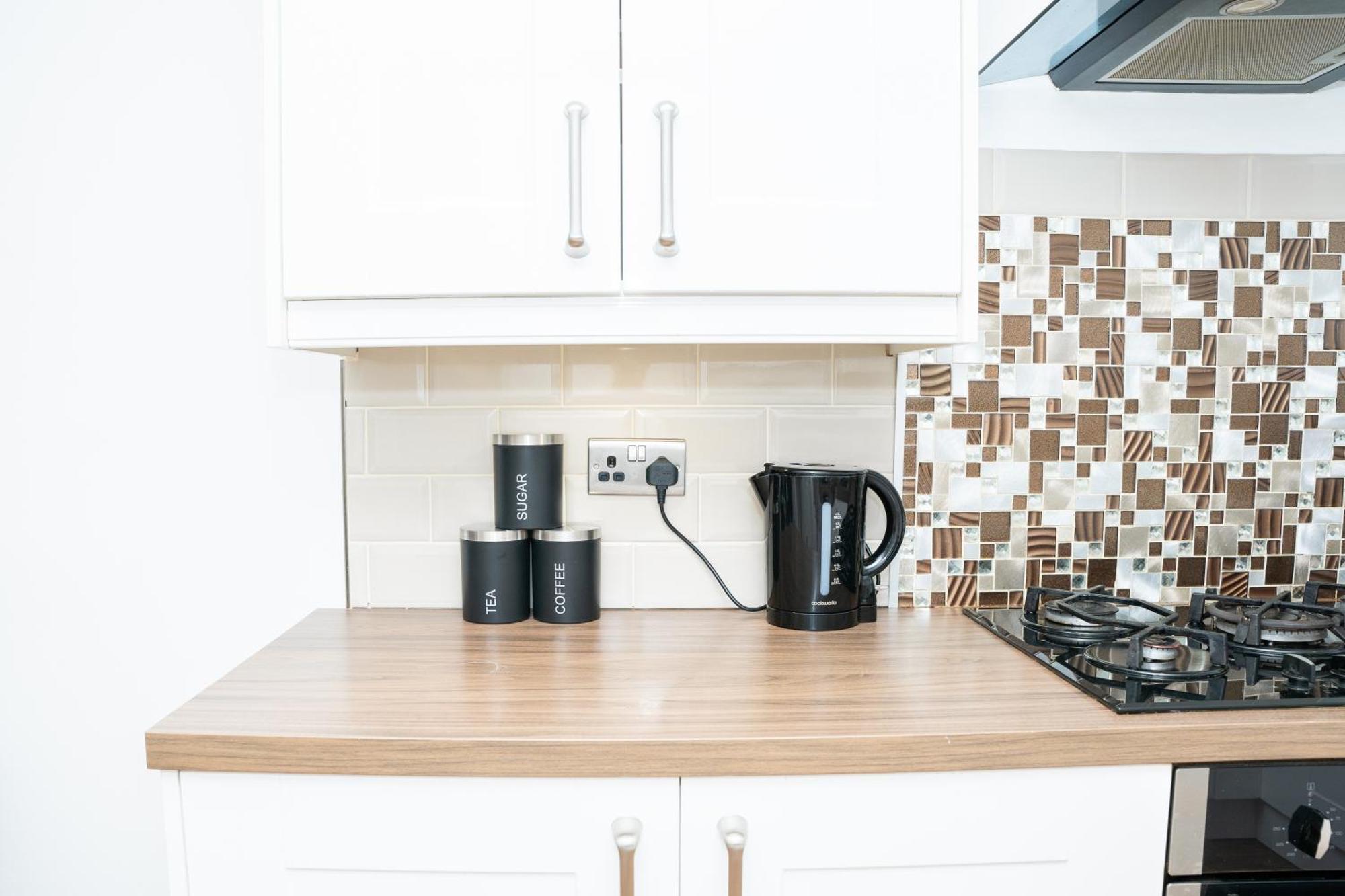 Villa Stylish 3 Bed House With Free Parking à Leeds  Extérieur photo